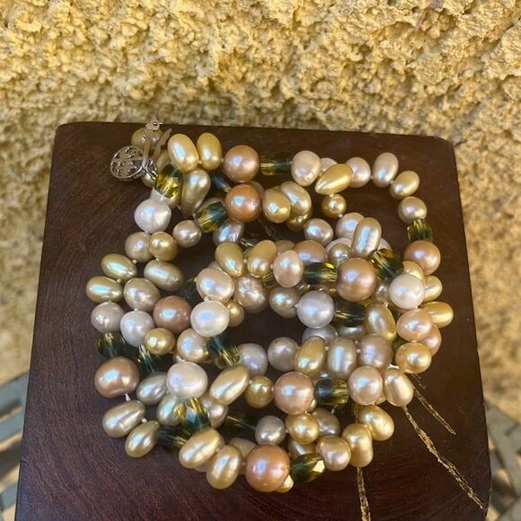 Vintage Yellow Pearl Necklace Long Beaded Statement Jewelry - Picture 9 of 11